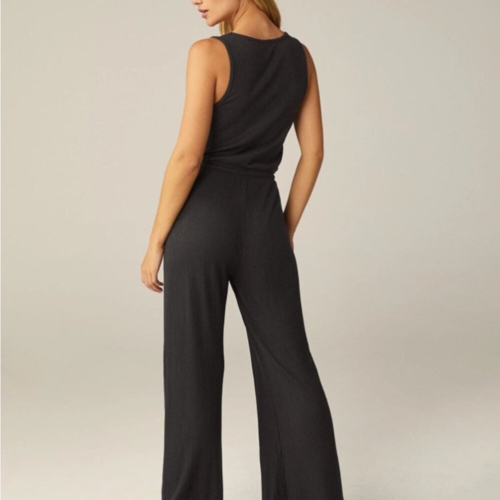 NWOT Beyond Yoga Jetsetter Black Ribbed Jumpsuit w/ Drawstring Waistband - Picture 4 of 12